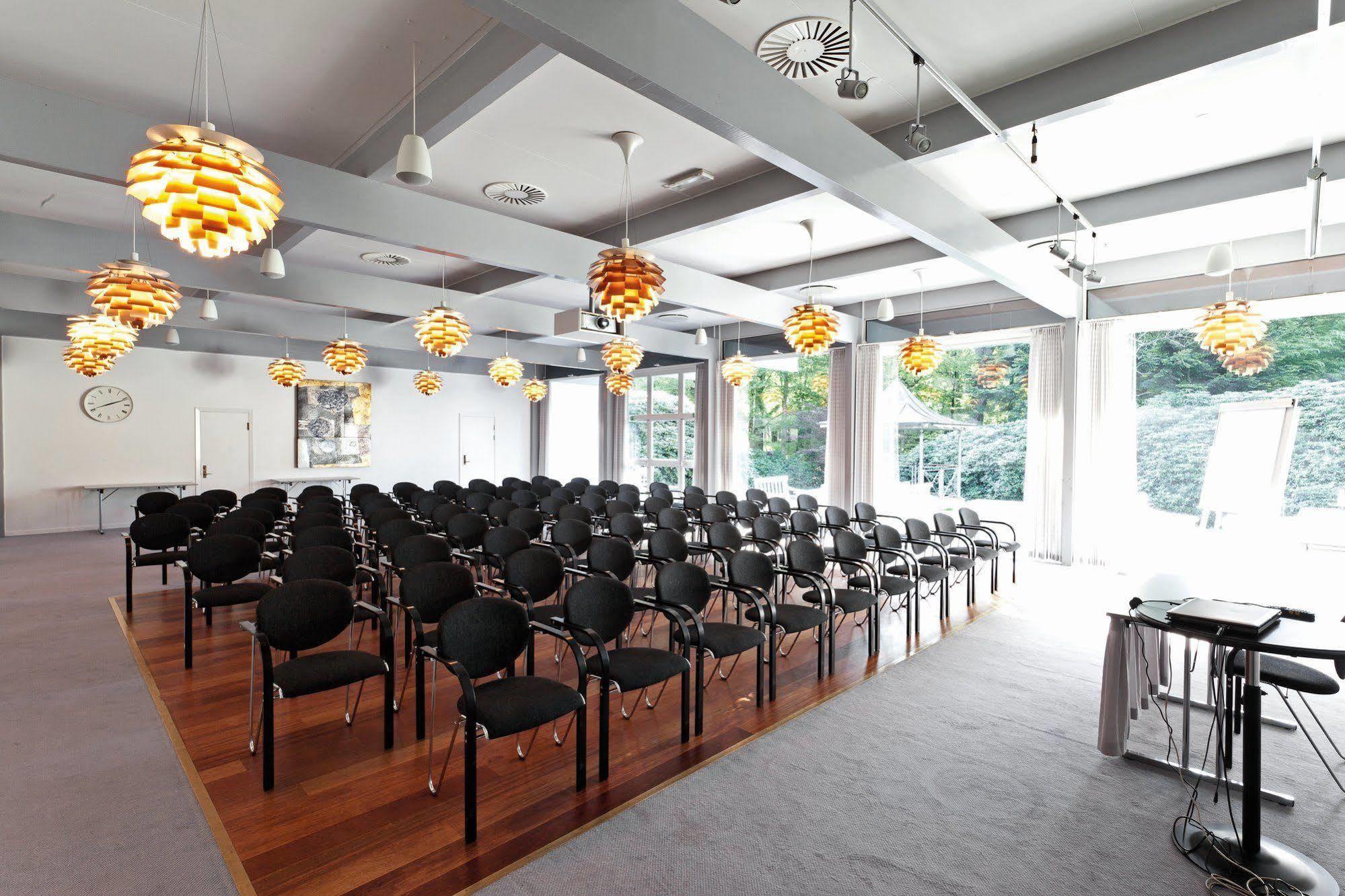 Skarrildhus Sinatur Hotel & Konference Dış mekan fotoğraf